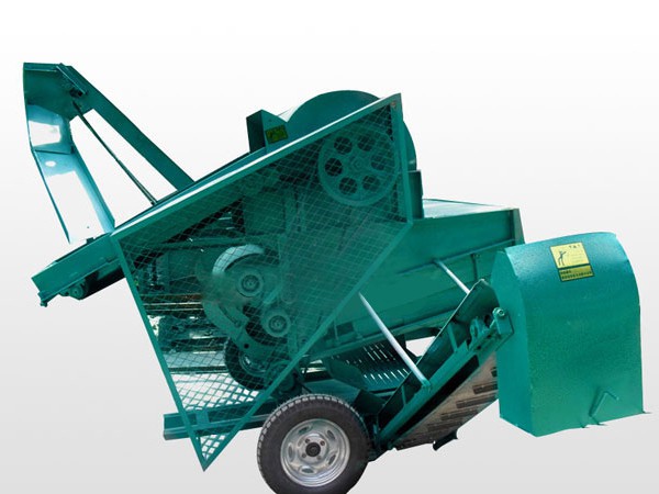 2007年花生摘果机