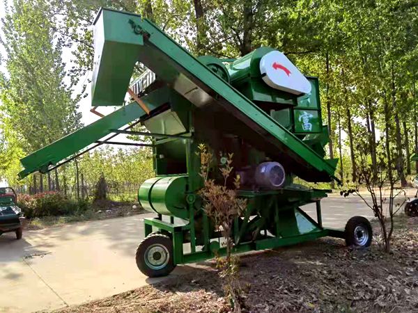 2021花生摘果排杂一体机